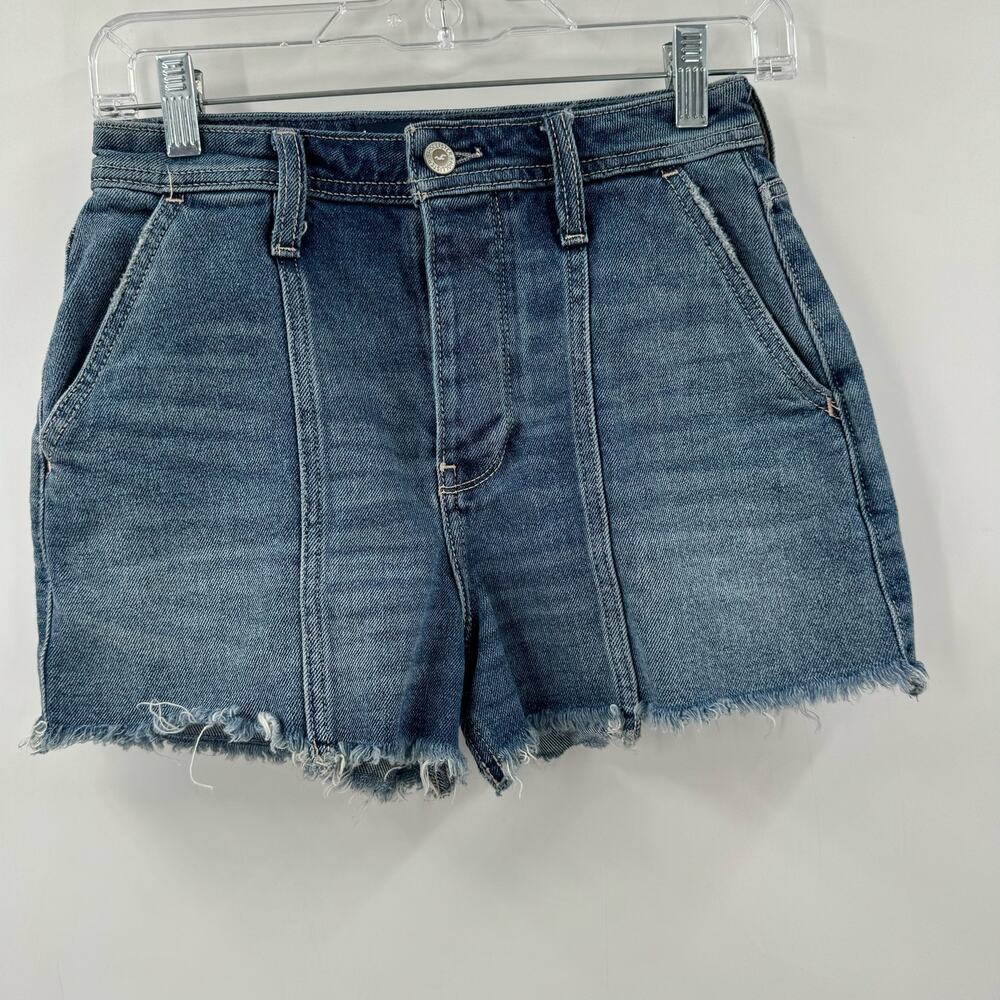 Hollister ultra high-rise Mom 3 inch shorts